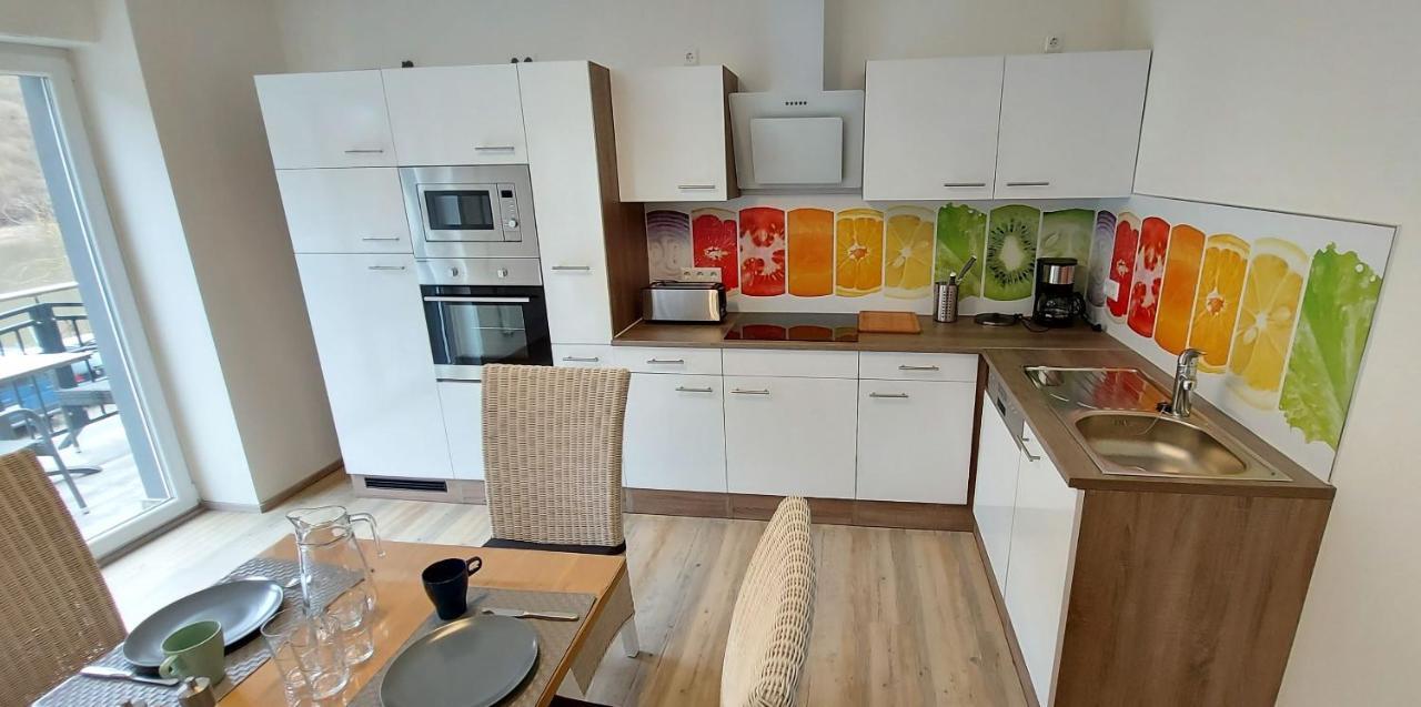 Ferienwohnung Am Fluss 克洛滕 外观 照片